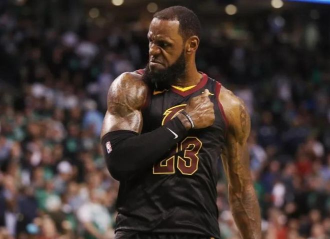 星空体育官网关键时刻欧冠传出新动向，丹佛掘金官宣签约，管理层表态：质疑声仍在，纪律约束更严格的简单介绍